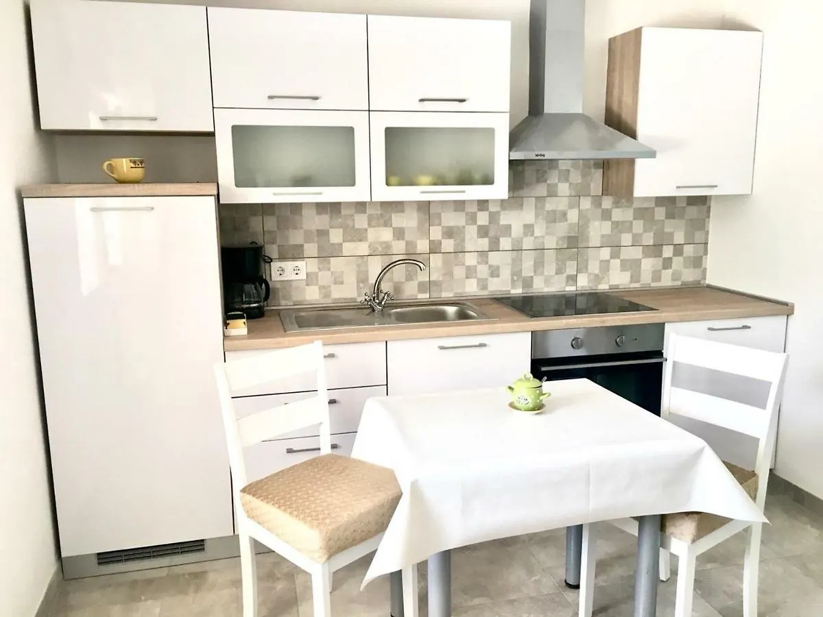 Apartment Lili بوريتش كرواتيا