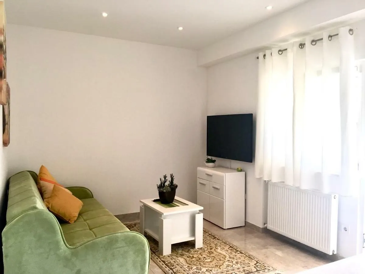 Apartment Lili بوريتش 0*,